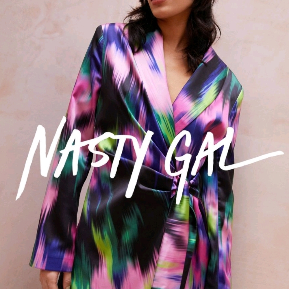 Nasty Gal Blazer Satin Printed Cinched Waist (US 18) NWT